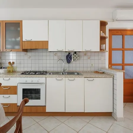 House For 12 People Close To The Sea