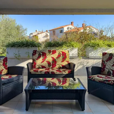 House For 12 People Close To The Sea Casa de Férias *