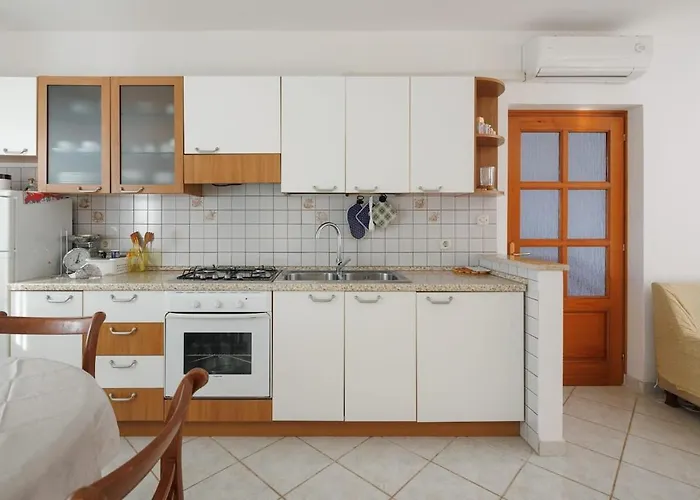 House For 12 People Close To The Sea