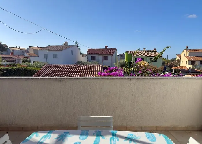House For 12 People Close To The Sea